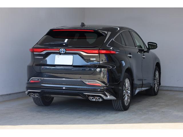 ハリアーハイブリッド Ｚ　レザーパッケージ　ワンオーナー　本革シート　モデリスタフルエアロ　ＪＢＬプレミアムサウンド　純正１２．３型ディスプレイ　全方位カメラ　セーフティセンス　ＰＫＳＢ　ＢＳＭ　ＨＵＤ　純正１９インチＡＷ　パワーバックドア（26枚目）