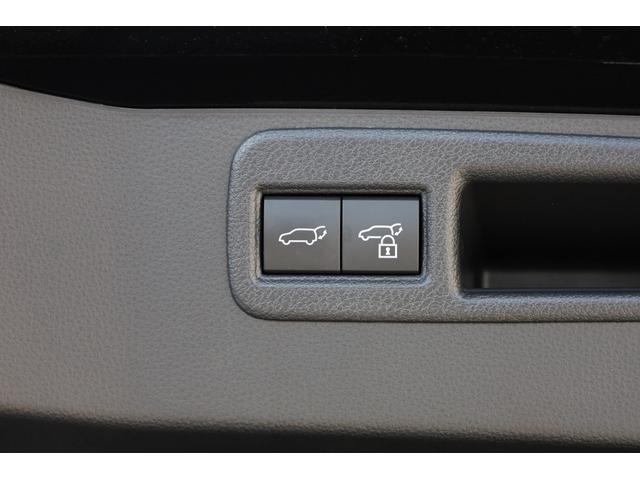 ハリアーハイブリッド Ｚ　レザーパッケージ　ワンオーナー　本革シート　モデリスタフルエアロ　ＪＢＬプレミアムサウンド　純正１２．３型ディスプレイ　全方位カメラ　セーフティセンス　ＰＫＳＢ　ＢＳＭ　ＨＵＤ　純正１９インチＡＷ　パワーバックドア（79枚目）