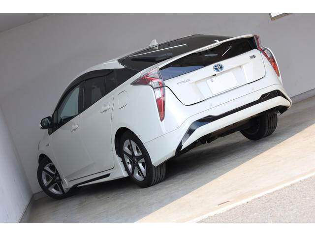 プリウス Aツーリングセレクション モデリスタエアロ ケンウッド9型SDナビ Bカメラ セーフティセンス インテリジェントクリアランスソナー 禁煙車 純正17インチAW BSM HUD シートヒーター レザーシート スペアタイヤ ETC(11枚目)