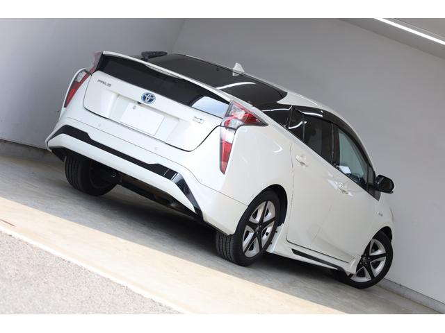 プリウス Aツーリングセレクション モデリスタエアロ ケンウッド9型SDナビ Bカメラ セーフティセンス インテリジェントクリアランスソナー 禁煙車 純正17インチAW BSM HUD シートヒーター レザーシート スペアタイヤ ETC(12枚目)