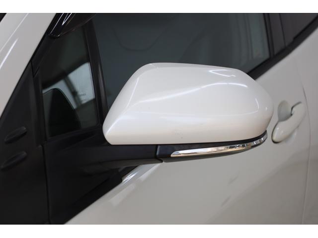 プリウス Aツーリングセレクション モデリスタエアロ ケンウッド9型SDナビ Bカメラ セーフティセンス インテリジェントクリアランスソナー 禁煙車 純正17インチAW BSM HUD シートヒーター レザーシート スペアタイヤ ETC(35枚目)