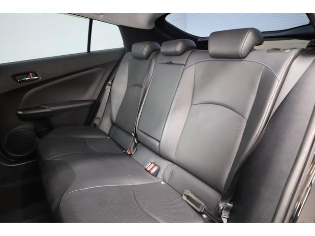 TOYOTA PRIUS A PREMIUM TOURING SELECTION