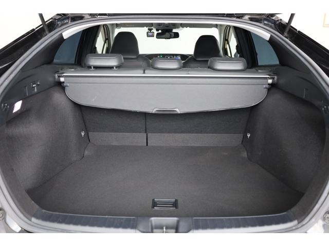 TOYOTA PRIUS A PREMIUM TOURING SELECTION