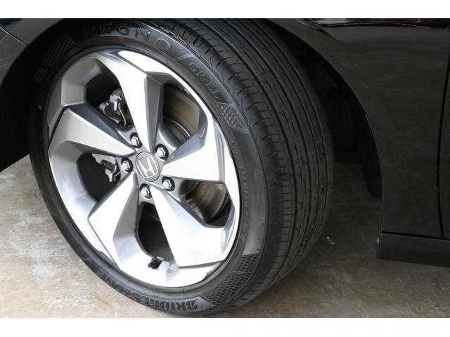 EX ホンダセンシング サンルーフ 本革シート LEDヘッドライト 前後席シートヒーター 純正リモコンエンジンスターター ヘッドアップディスプレイ 18インチアルミ クリアランスソナー ETC(9枚目)