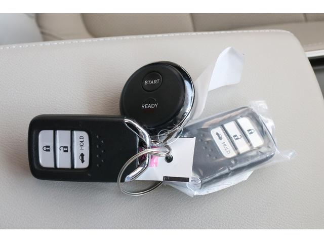 EX ホンダセンシング サンルーフ 本革シート LEDヘッドライト 前後席シートヒーター 純正リモコンエンジンスターター ヘッドアップディスプレイ 18インチアルミ クリアランスソナー ETC(16枚目)