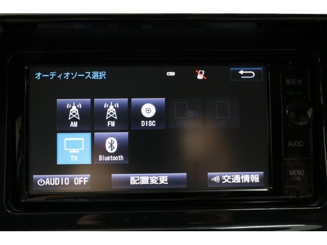 Ｓツーリングセレクション　後期型　ワンオーナー　禁煙車　純正ＳＤフルセグナビ　ＢＴオーディオ　バックカメラ　ステアリングスイッチ　スマートキー　ＬＥＤオートヘッドライト　フォグランプ　デイライト　純正１７インチアルミ　ＥＴＣ(4枚目)