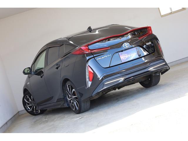 プリウスPHV Sセーフティパッケージ 後期型5人乗り モデリスタフルエアロ 純正9型SDナビ 全方位カメラ 禁煙車 セーフティセンス ICS BSM LEDヘッドライト レオニン18インチAW レーダークルコン ETC 純正ラゲージトレイ(11枚目)