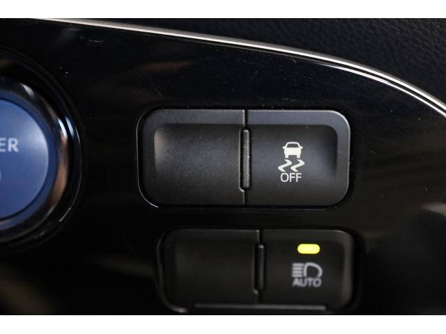 プリウスPHV Sセーフティパッケージ 後期型5人乗り モデリスタフルエアロ 純正9型SDナビ 全方位カメラ 禁煙車 セーフティセンス ICS BSM LEDヘッドライト レオニン18インチAW レーダークルコン ETC 純正ラゲージトレイ(65枚目)
