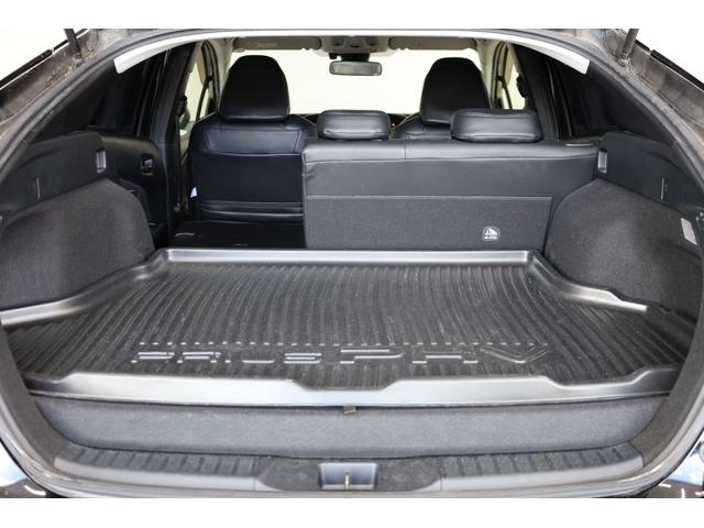 プリウスPHV Sセーフティパッケージ 後期型5人乗り モデリスタフルエアロ 純正9型SDナビ 全方位カメラ 禁煙車 セーフティセンス ICS BSM LEDヘッドライト レオニン18インチAW レーダークルコン ETC 純正ラゲージトレイ(70枚目)