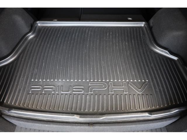 プリウスPHV Sセーフティパッケージ 後期型5人乗り モデリスタフルエアロ 純正9型SDナビ 全方位カメラ 禁煙車 セーフティセンス ICS BSM LEDヘッドライト レオニン18インチAW レーダークルコン ETC 純正ラゲージトレイ(72枚目)