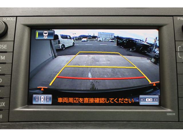 プリウス Ｇツーリングセレクションレザーパッケージ　後期型　本革シート　プリクラッシュセーフティ　ＨＵＤ　タッチトレーサーディスプレイ　クリアランスソナー　純正ＨＤＤナビ　Ｂカメラ　純正１７インチＡＷ　　パワーシート　シートヒーター　ＬＥＤヘッドライト（7枚目）