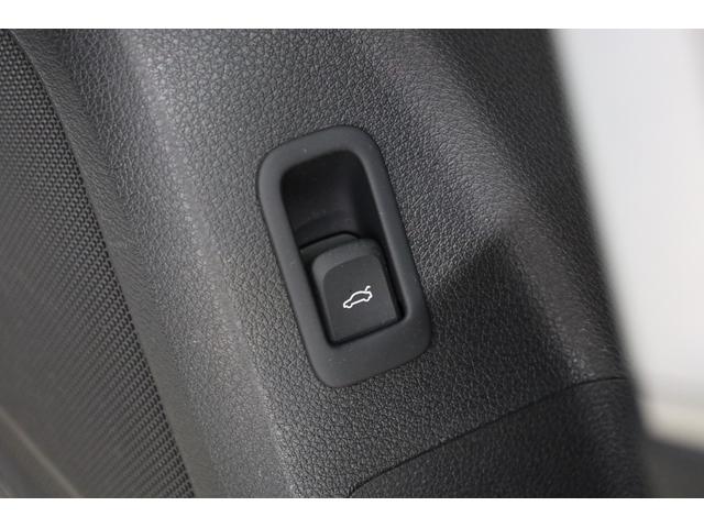 Ｑ２ ３５ＴＦＳＩシリンダーオンデマンドスポーツ　ユーザー下取車　アウディプレセンスフロント　純正８．３型ディスプレイ　Ｂカメラ　クリアランスソナー　左右独立ＡＡＣ　電動ＰＫＧ　純正１７インチＡＷ　パワーバックドア　ＬＥＤヘッドライト　オートライト（69枚目）