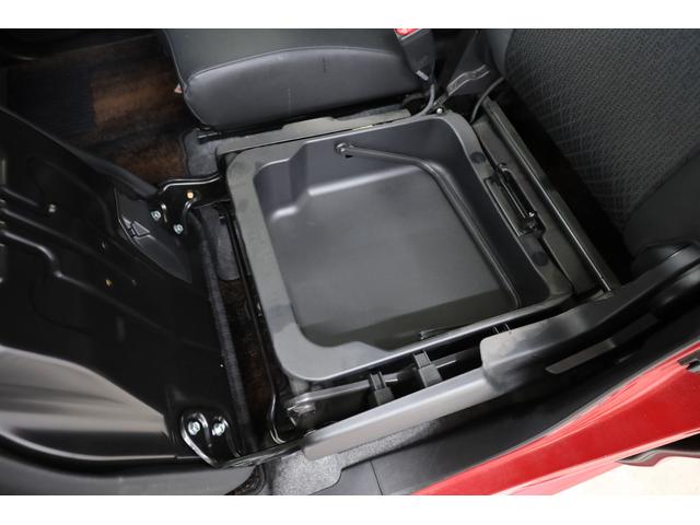スペーシアカスタム ハイブリッドＸＳターボ　ユーザー下取車　両側電動スライドドア　デュアルセンサーブレーキサポート　純正９型ＳＤナビ　全方位カメラ　アルパイン１０．１型後席モニター　ＨＵＤ　禁煙　バックソナー　純正１５インチＡＷ　シートヒーター（69枚目）
