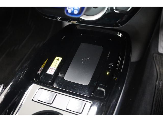 プリウスＰＨＶ Ａ　後期型　５人乗り　寒冷地仕様　モデリスタフルエアロ　改良後セーフティセンス　純正９型ＳＤナビ　全方位カメラ　ＩＣＳ　ＢＳＭ　禁煙車　モデリスタ１５インチＡＷ　ＡＣ１５００Ｗ　置くだけ充電　パワーシート（56枚目）