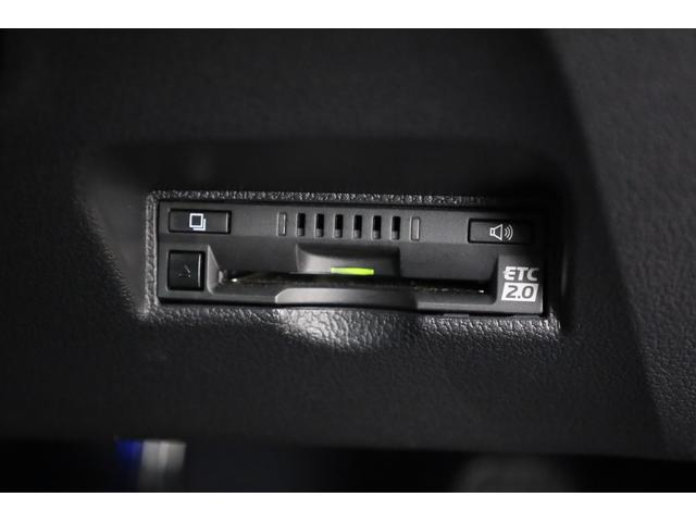 プリウスＰＨＶ Ａ　後期型　５人乗り　寒冷地仕様　モデリスタフルエアロ　改良後セーフティセンス　純正９型ＳＤナビ　全方位カメラ　ＩＣＳ　ＢＳＭ　禁煙車　モデリスタ１５インチＡＷ　ＡＣ１５００Ｗ　置くだけ充電　パワーシート（68枚目）