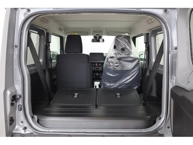 ジムニー ＸＣ　登録済未使用車　４ＷＤ　デュアルセンサーブレーキサポート　５速ＭＴ＆トランスファー　障害物ソナー　ヒート付ミラー　スマートキー＆プッシュスタート　純正１６インチＡＷ　シートヒーター　純正フロアマット付（19枚目）