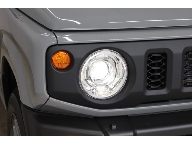 ジムニー ＸＣ　登録済未使用車　４ＷＤ　デュアルセンサーブレーキサポート　５速ＭＴ＆トランスファー　障害物ソナー　ヒート付ミラー　スマートキー＆プッシュスタート　純正１６インチＡＷ　シートヒーター　純正フロアマット付（30枚目）