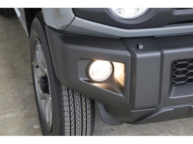 ジムニー ＸＣ　登録済未使用車　４ＷＤ　デュアルセンサーブレーキサポート　５速ＭＴ＆トランスファー　障害物ソナー　ヒート付ミラー　スマートキー＆プッシュスタート　純正１６インチＡＷ　シートヒーター　純正フロアマット付（32枚目）