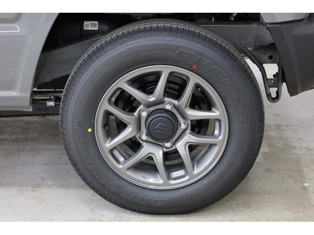 ジムニー ＸＣ　登録済未使用車　４ＷＤ　デュアルセンサーブレーキサポート　５速ＭＴ＆トランスファー　障害物ソナー　ヒート付ミラー　スマートキー＆プッシュスタート　純正１６インチＡＷ　シートヒーター　純正フロアマット付（37枚目）