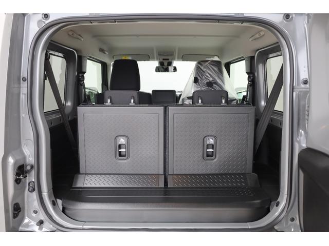 ジムニー ＸＣ　登録済未使用車　４ＷＤ　デュアルセンサーブレーキサポート　５速ＭＴ＆トランスファー　障害物ソナー　ヒート付ミラー　スマートキー＆プッシュスタート　純正１６インチＡＷ　シートヒーター　純正フロアマット付（71枚目）