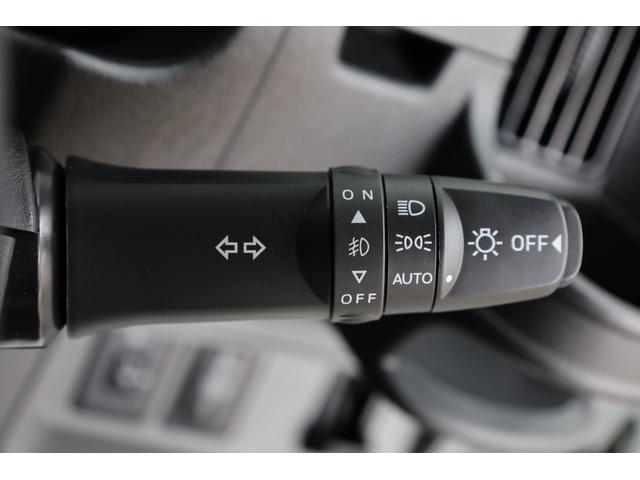 ミニキャブＥＶ ＣＤ　２０．０ｋＷｈ　２シーター　Ｕ６９モデル　ワンオーナー　残存率測定　ｅ－Ａｓｓｉｓｔ　リヤパーキングセンサー　普通・急速充電　キーレスキー　禁煙車　全席シートヒーター　オートライト　パワーウインドウ　ＡＣ１５００Ｗ　純正マット（15枚目）