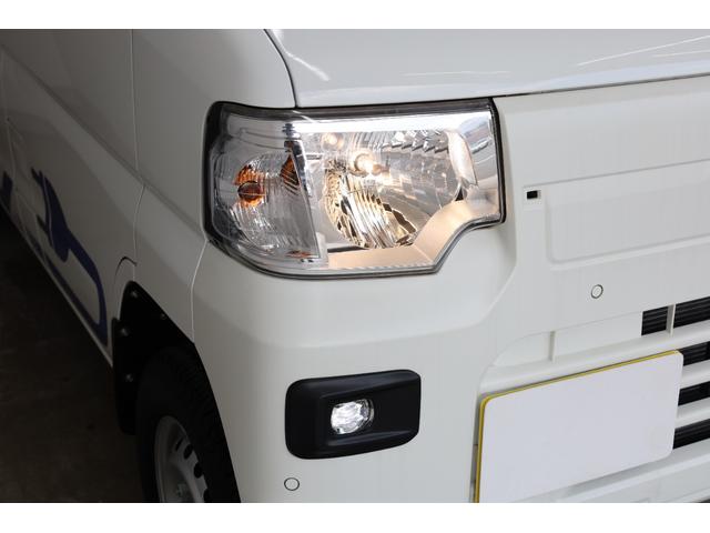 ミニキャブＥＶ ＣＤ　２０．０ｋＷｈ　２シーター　Ｕ６９モデル　ワンオーナー　残存率測定　ｅ－Ａｓｓｉｓｔ　リヤパーキングセンサー　普通・急速充電　キーレスキー　禁煙車　全席シートヒーター　オートライト　パワーウインドウ　ＡＣ１５００Ｗ　純正マット（32枚目）