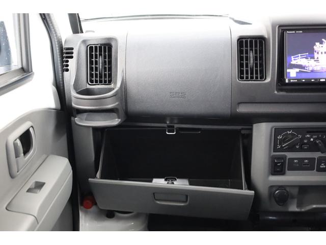 ミニキャブＥＶ ＣＤ　２０．０ｋＷｈ　２シーター　Ｕ６９モデル　ワンオーナー　残存率測定　ｅ－Ａｓｓｉｓｔ　リヤパーキングセンサー　普通・急速充電　キーレスキー　禁煙車　全席シートヒーター　オートライト　パワーウインドウ　ＡＣ１５００Ｗ　純正マット（47枚目）