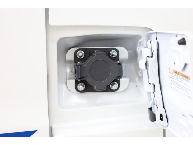 ミニキャブＥＶ ＣＤ　２０．０ｋＷｈ　２シーター　Ｕ６９モデル　ワンオーナー　残存率測定　ｅ－Ａｓｓｉｓｔ　リヤパーキングセンサー　普通・急速充電　キーレスキー　禁煙車　全席シートヒーター　オートライト　パワーウインドウ　ＡＣ１５００Ｗ　純正マット（77枚目）