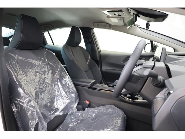 プリウス G 登録済未使用車 純正8インチディスプレイ バックカメラ セーフティセンス インテリジェントクリアランスソナー ブラインドスポットモニター 純正19インチAW シートヒーター AC1500W 電動PKB(40枚目)