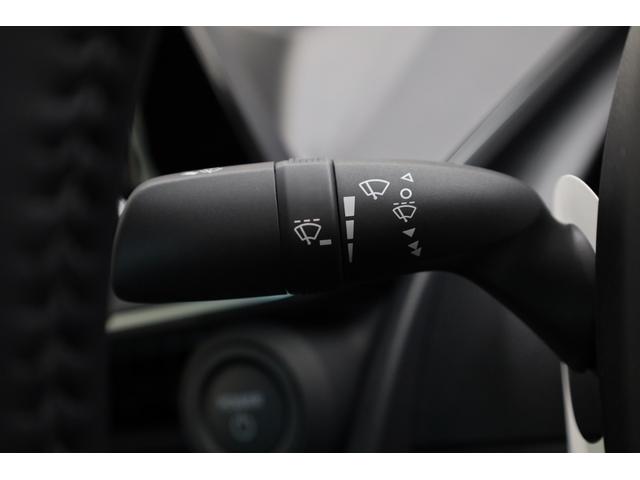 プリウス G 登録済未使用車 純正8インチディスプレイ バックカメラ セーフティセンス インテリジェントクリアランスソナー ブラインドスポットモニター 純正19インチAW シートヒーター AC1500W 電動PKB(61枚目)