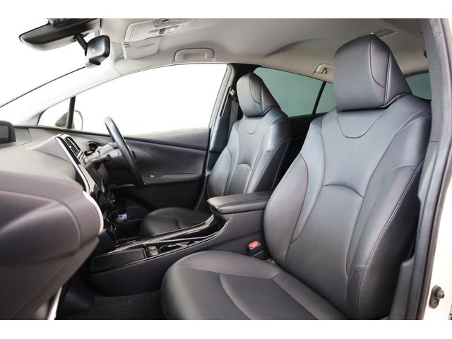 プリウス Ａツーリングセレクション　ユーザー下取車　純正９型ＳＤナビ　ＢＴ接続　バックカメラ　禁煙車　セーフティセンス　インテリジェントクリアランスソナー　純正１７インチツーリングＡＷ　ＢＳＭ　ＨＵＤ　パワーシート　シートヒーター（17枚目）