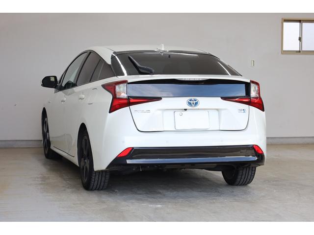 プリウス Ａツーリングセレクション　ユーザー下取車　純正９型ＳＤナビ　ＢＴ接続　バックカメラ　禁煙車　セーフティセンス　インテリジェントクリアランスソナー　純正１７インチツーリングＡＷ　ＢＳＭ　ＨＵＤ　パワーシート　シートヒーター（24枚目）