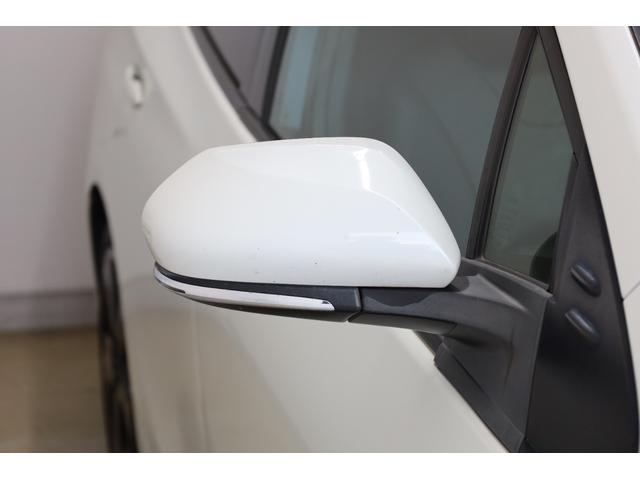 プリウス Ａツーリングセレクション　ユーザー下取車　純正９型ＳＤナビ　ＢＴ接続　バックカメラ　禁煙車　セーフティセンス　インテリジェントクリアランスソナー　純正１７インチツーリングＡＷ　ＢＳＭ　ＨＵＤ　パワーシート　シートヒーター（36枚目）