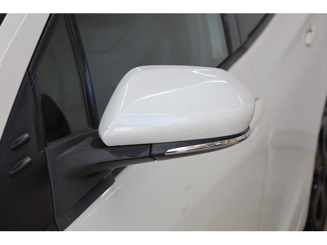 プリウス Ａツーリングセレクション　ユーザー下取車　純正９型ＳＤナビ　ＢＴ接続　バックカメラ　禁煙車　セーフティセンス　インテリジェントクリアランスソナー　純正１７インチツーリングＡＷ　ＢＳＭ　ＨＵＤ　パワーシート　シートヒーター（37枚目）