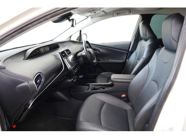 プリウス Ａツーリングセレクション　ユーザー下取車　純正９型ＳＤナビ　ＢＴ接続　バックカメラ　禁煙車　セーフティセンス　インテリジェントクリアランスソナー　純正１７インチツーリングＡＷ　ＢＳＭ　ＨＵＤ　パワーシート　シートヒーター（42枚目）