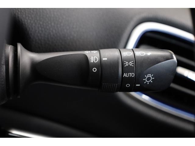 プリウス Ａツーリングセレクション　ユーザー下取車　純正９型ＳＤナビ　ＢＴ接続　バックカメラ　禁煙車　セーフティセンス　インテリジェントクリアランスソナー　純正１７インチツーリングＡＷ　ＢＳＭ　ＨＵＤ　パワーシート　シートヒーター（65枚目）