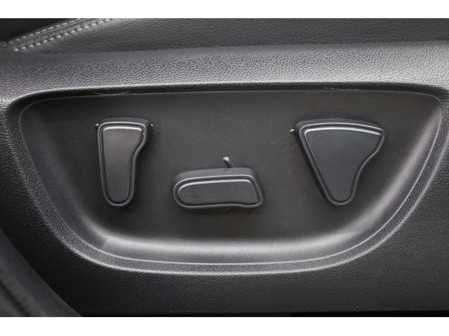 ヤリスクロス ハイブリッドＺ　ユーザー下取車　純正８型ディスプレイ　フルセグＴＶ　全方位カメラ　セーフティセンス　インテリジェントクリアランスソナー　ブラインドスポットモニター　純正１８インチＡＷ　パワーシート　シートヒーター（15枚目）