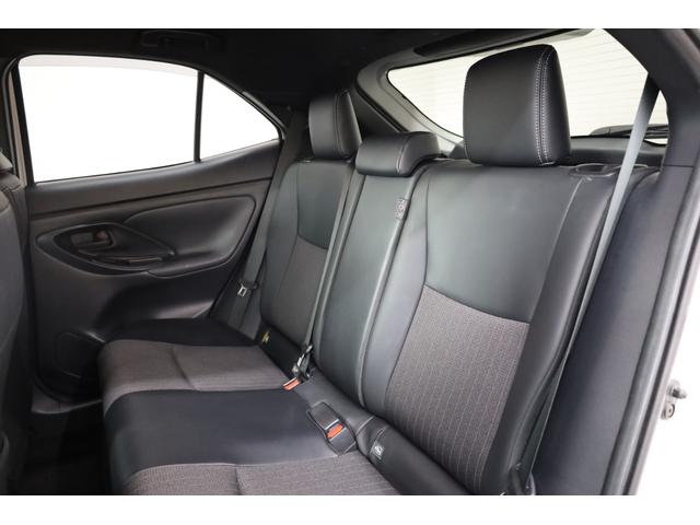 ヤリスクロス ハイブリッドＺ　ユーザー下取車　純正８型ディスプレイ　フルセグＴＶ　全方位カメラ　セーフティセンス　インテリジェントクリアランスソナー　ブラインドスポットモニター　純正１８インチＡＷ　パワーシート　シートヒーター（18枚目）