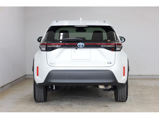 ヤリスクロス ハイブリッドＺ　ユーザー下取車　純正８型ディスプレイ　フルセグＴＶ　全方位カメラ　セーフティセンス　インテリジェントクリアランスソナー　ブラインドスポットモニター　純正１８インチＡＷ　パワーシート　シートヒーター（25枚目）