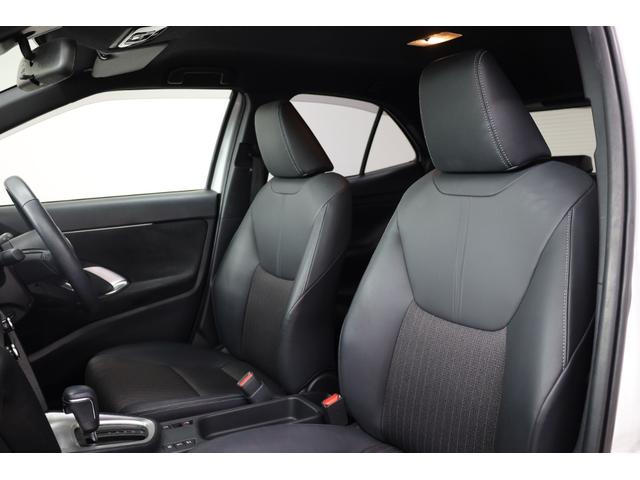 ヤリスクロス ハイブリッドＺ　ユーザー下取車　純正８型ディスプレイ　フルセグＴＶ　全方位カメラ　セーフティセンス　インテリジェントクリアランスソナー　ブラインドスポットモニター　純正１８インチＡＷ　パワーシート　シートヒーター（40枚目）