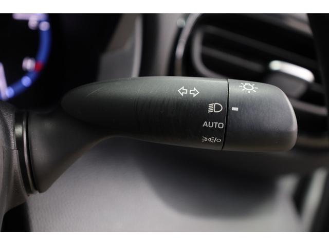 ヤリスクロス ハイブリッドＺ　ユーザー下取車　純正８型ディスプレイ　フルセグＴＶ　全方位カメラ　セーフティセンス　インテリジェントクリアランスソナー　ブラインドスポットモニター　純正１８インチＡＷ　パワーシート　シートヒーター（61枚目）