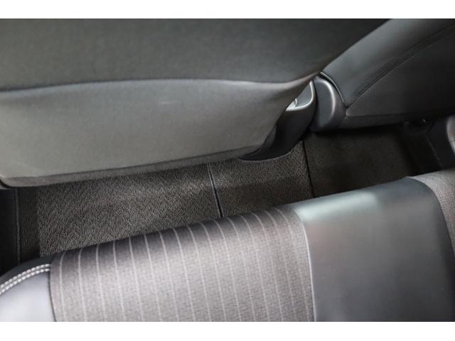 ヤリスクロス ハイブリッドＺ　ユーザー下取車　純正８型ディスプレイ　フルセグＴＶ　全方位カメラ　セーフティセンス　インテリジェントクリアランスソナー　ブラインドスポットモニター　純正１８インチＡＷ　パワーシート　シートヒーター（73枚目）