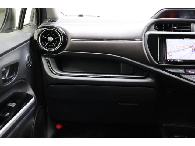 アクア Ｇ　ユーザー下取車　スマートエントリー　セーフティセンス　禁煙車　カロッツェリアメモリーナビ　ＢＴ接続　Ｂカメラ　クルーズコントロール　レーンディパーチャーアラート　ＥＴＣ　オートライト　純正フロアマット（42枚目）