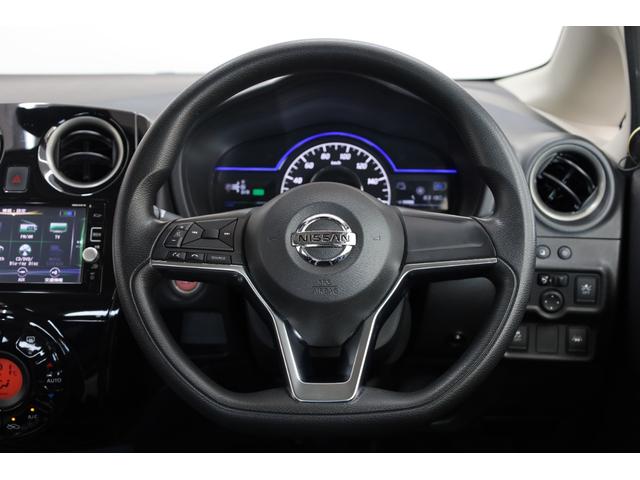 ノート ｅ－パワー　Ｘ　ユーザー下取車　禁煙車　エマージェンシーブレーキ　純正ＳＤナビ　ブルーレイ　アラウンドビューモニター　フロント＆リアソナー　デジタルインナーミラー　インテリジェントキー＆プッシュスタート　ＥＴＣ（57枚目）