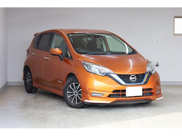 ノート ｅ－パワー　Ｘ　ユーザー下取車　禁煙車　エマージェンシーブレーキ　純正ＳＤナビ　ブルーレイ　アラウンドビューモニター　フロント＆リアソナー　デジタルインナーミラー　インテリジェントキー＆プッシュスタート　ＥＴＣ（78枚目）