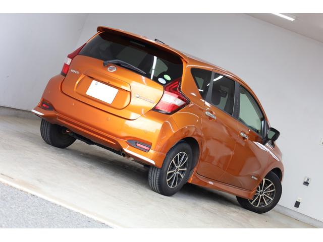 ノート ｅ－パワー　Ｘ　ユーザー下取車　禁煙車　エマージェンシーブレーキ　純正ＳＤナビ　ブルーレイ　アラウンドビューモニター　フロント＆リアソナー　デジタルインナーミラー　インテリジェントキー＆プッシュスタート　ＥＴＣ（80枚目）