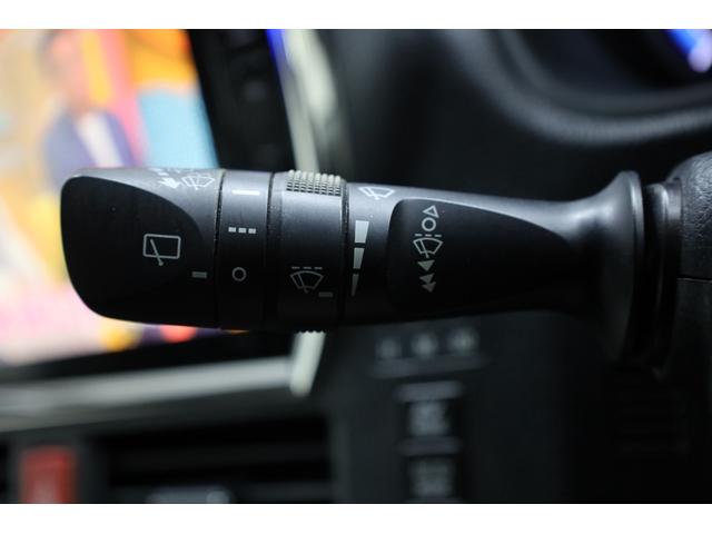 ヴォクシー ハイブリッドＶ　ワンオーナー　アルパイン１０型ＳＤナビ　Ｂカメラ　電動スライドドア　左右独立ＡＡＣ　リヤエアコン　後席サンシェード　シートヒーター　クルーズコントロール　ＥＴＣ　純正１５インチＡＷ　ＬＥＤヘッドライト（59枚目）