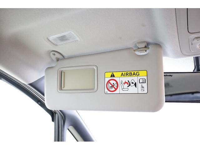 ヴォクシー ハイブリッドＶ　ワンオーナー　アルパイン１０型ＳＤナビ　Ｂカメラ　電動スライドドア　左右独立ＡＡＣ　リヤエアコン　後席サンシェード　シートヒーター　クルーズコントロール　ＥＴＣ　純正１５インチＡＷ　ＬＥＤヘッドライト（69枚目）