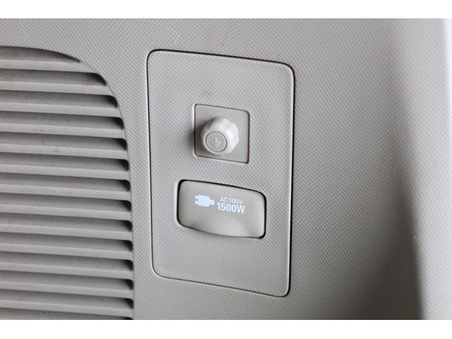 エスティマハイブリッド G 4WD ワンオーナー 両側電動スライドドア 純正8型HDDナビ Bカメラ 禁煙車 ダブルAAC パワーシート シートヒーター 純正17インチAW 脱着式デッキボード AC1500W オットマン ETC(77枚目)