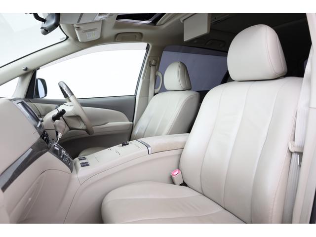 エスティマハイブリッド Gレザーパッケージ 4WD 大型サンルーフ 本革シート 両側電動スライドドア 電動床下格納機能 純正8型ナビ 純正後席モニター 純正17AW 脱着式デッキボード Wエアコン AC1500W オットマン レーダークルーズ(16枚目)